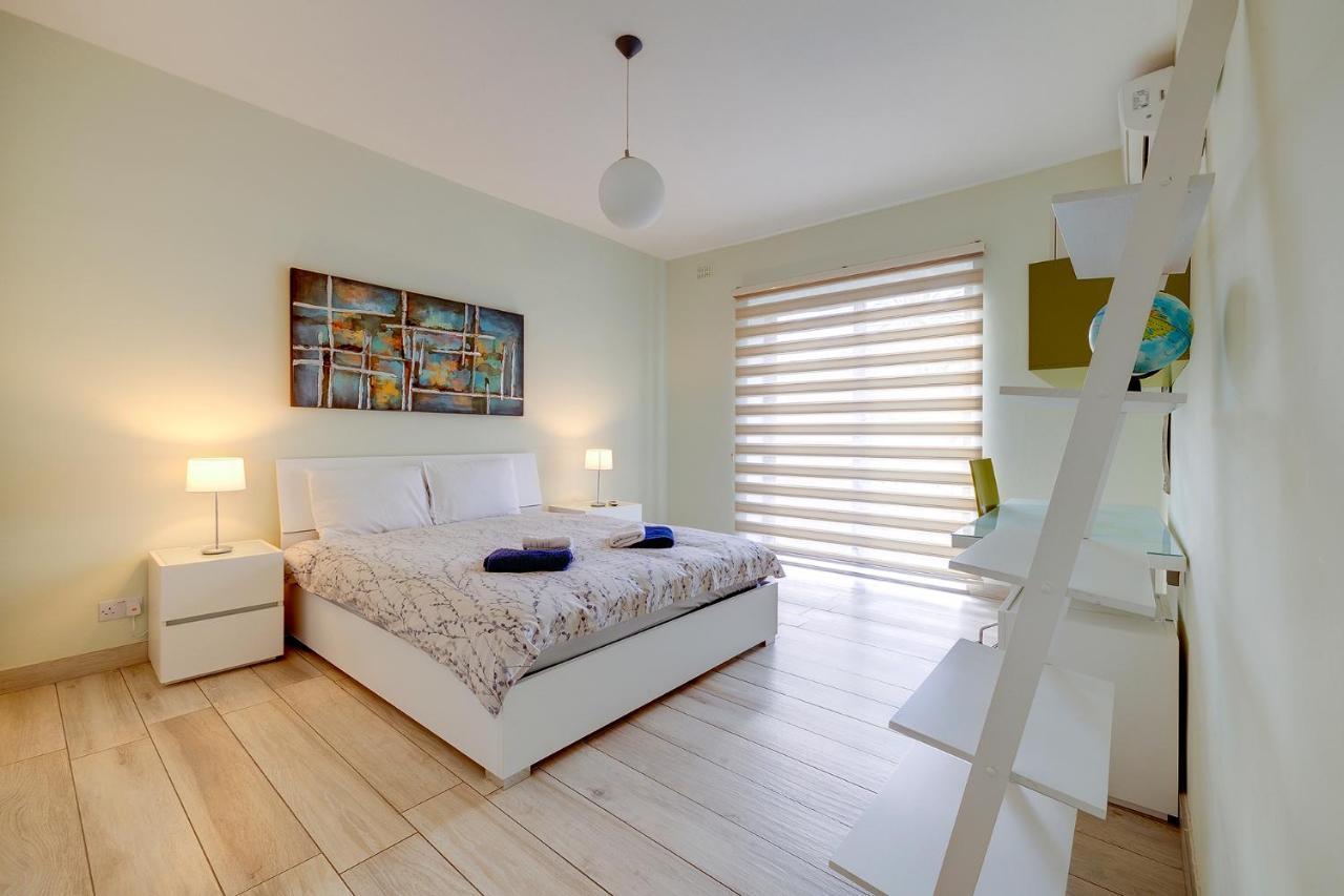Stylish 3 Bedroom In St Julians