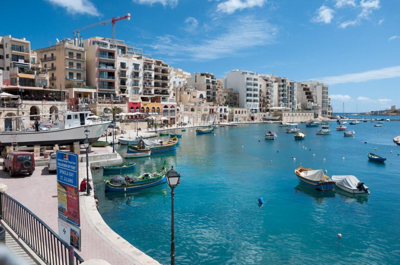 Stylish 3 Bedroom In St Julians Apartament *